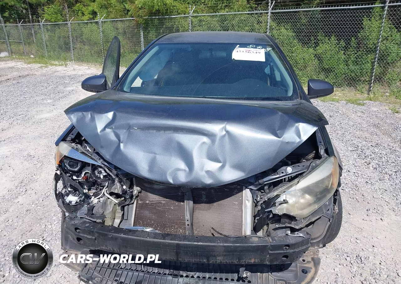 2016 Toyota Corolla Le VIN:5YFBURHE1GP548462 - 13