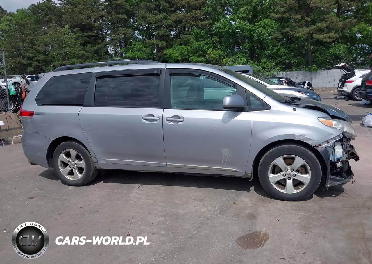 2012 Toyota Sienna Le V6 8 Passenger VIN:5TDKK3DC9CS176670 - 14