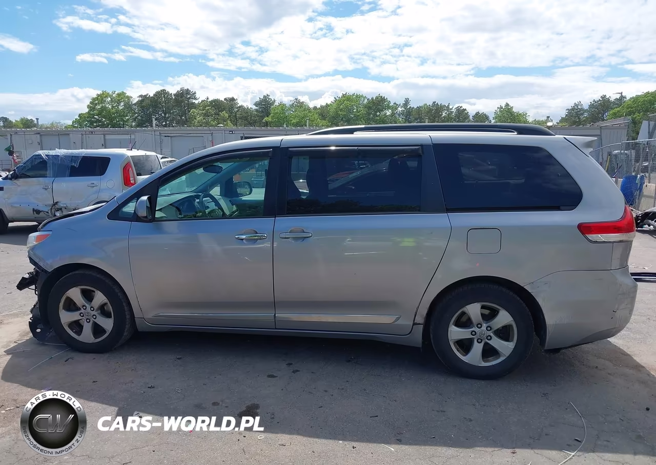 2012 Toyota Sienna Le V6 8 Passenger VIN:5TDKK3DC9CS176670 - 15