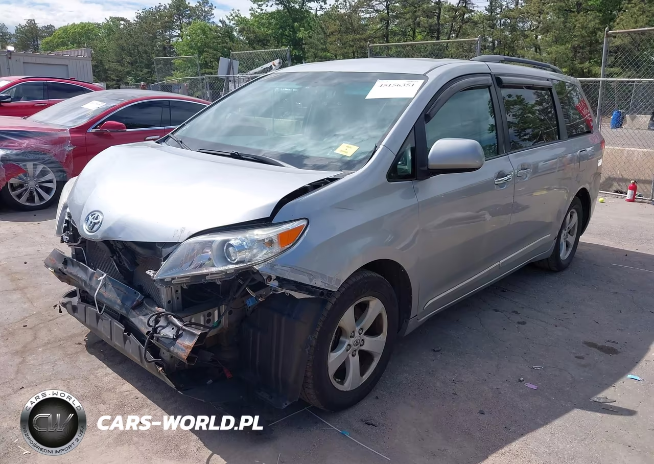 2012 Toyota Sienna Le V6 8 Passenger VIN:5TDKK3DC9CS176670 - 2