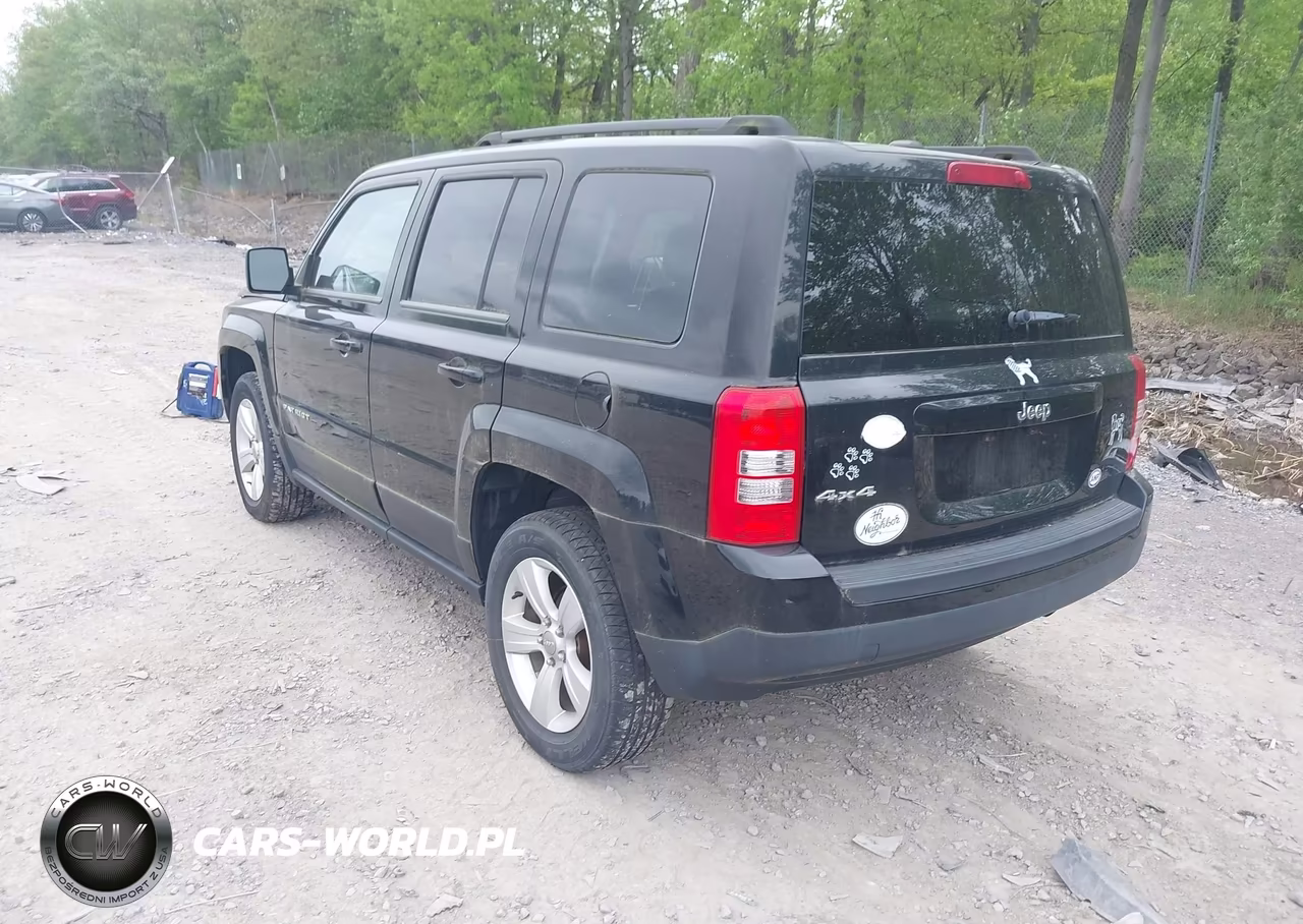 2014 Jeep Patriot Sport VIN:1C4NJRBB2ED513160 - 3