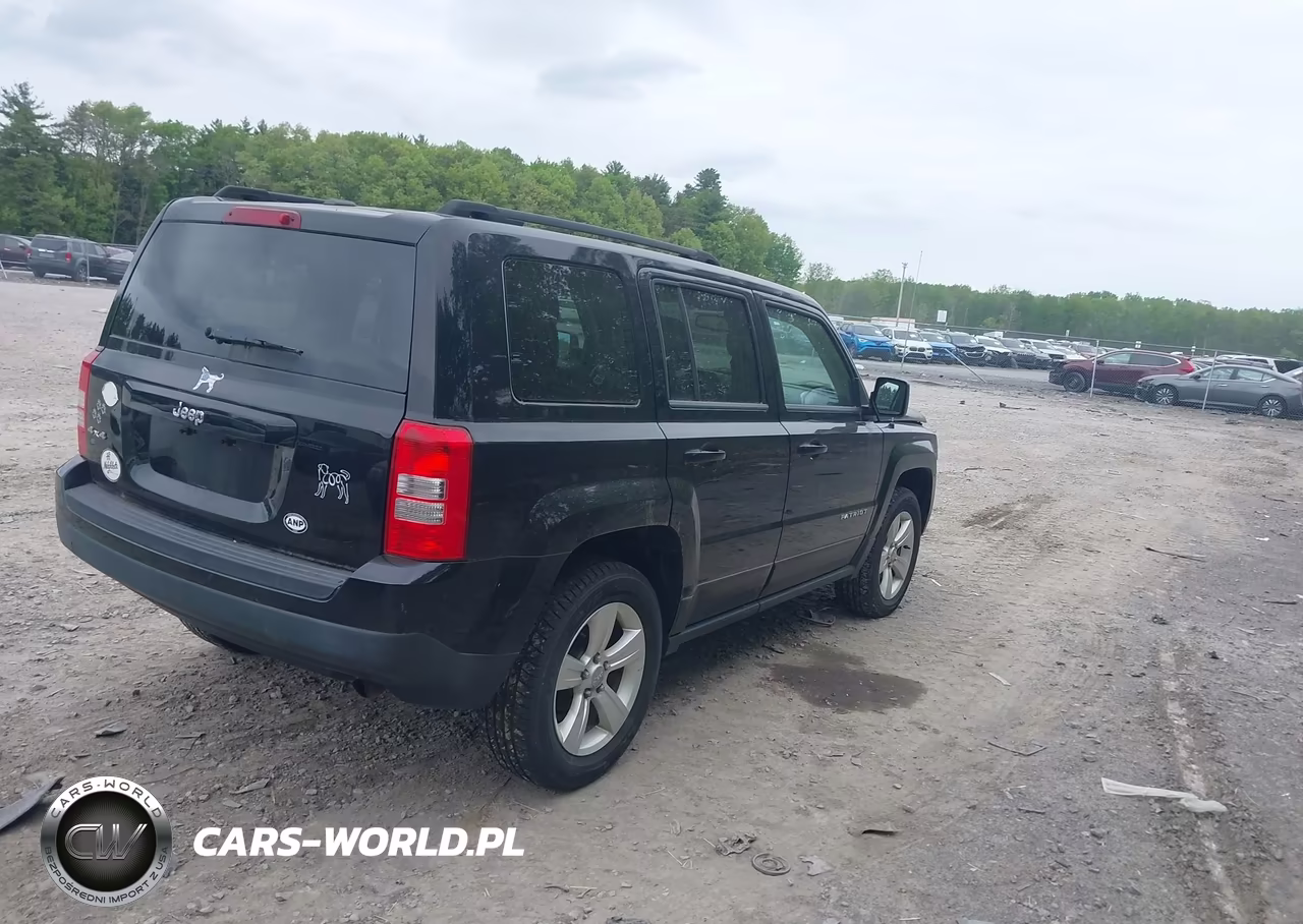 2014 Jeep Patriot Sport VIN:1C4NJRBB2ED513160 - 4