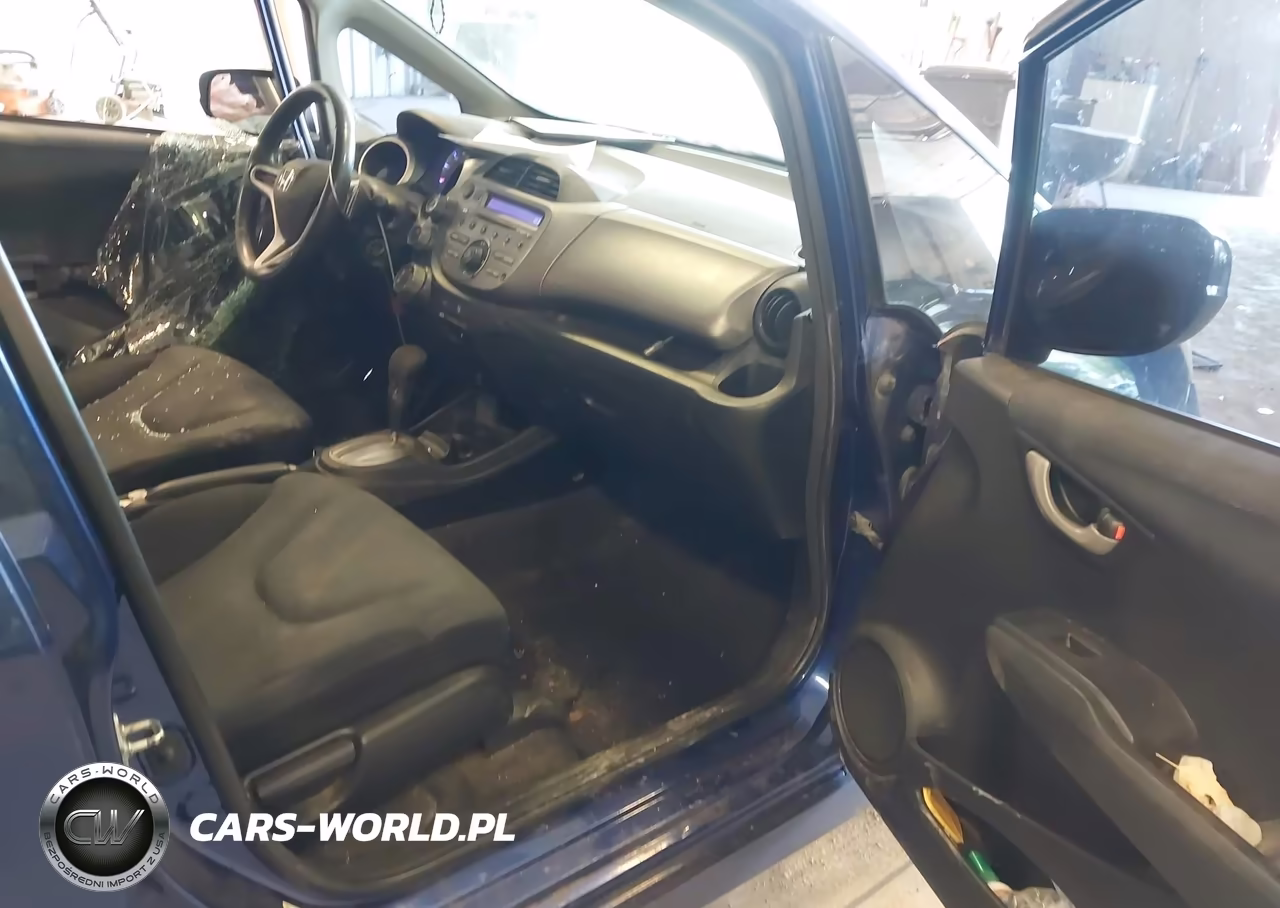 2010 Honda Fit Sport VIN:JHMGE8H4XAC024567 - 5
