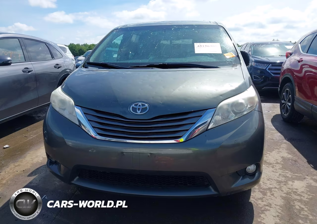 2013 Toyota Sienna Xle V6 8 Passenger VIN:5TDYK3DC0DS329707 - 12