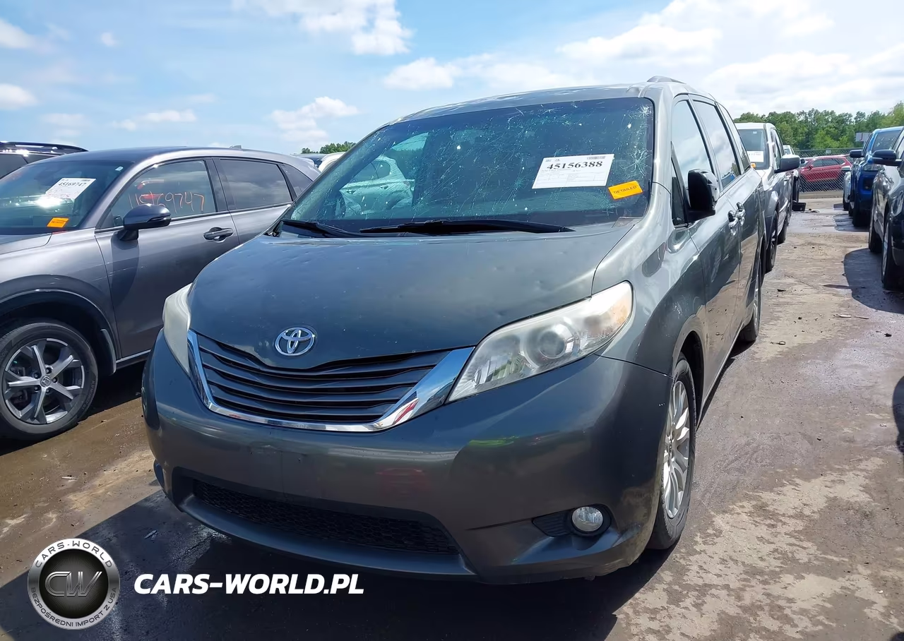 2013 Toyota Sienna Xle V6 8 Passenger VIN:5TDYK3DC0DS329707 - 2
