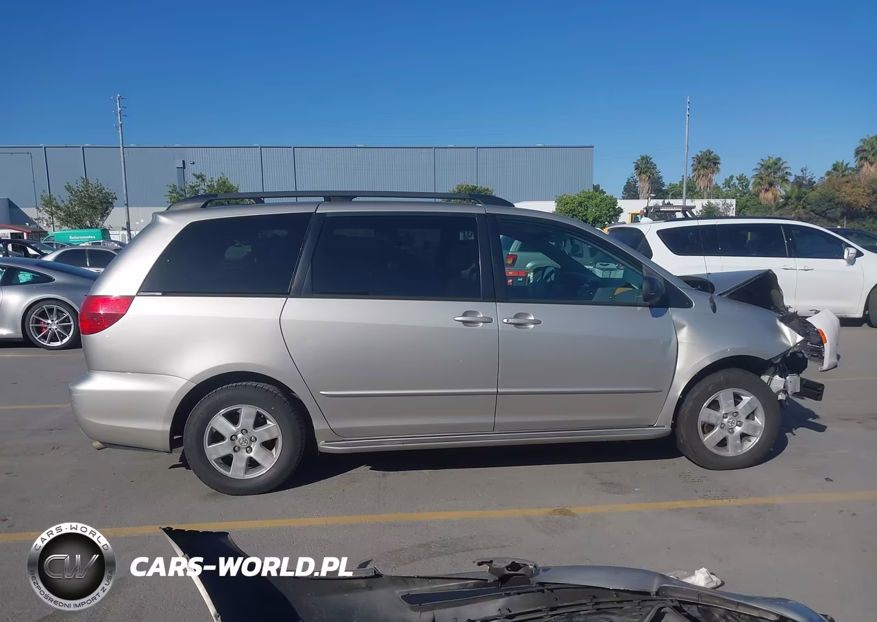 2004 Toyota Sienna Le VIN:5TDZA23C24S099039 - 14