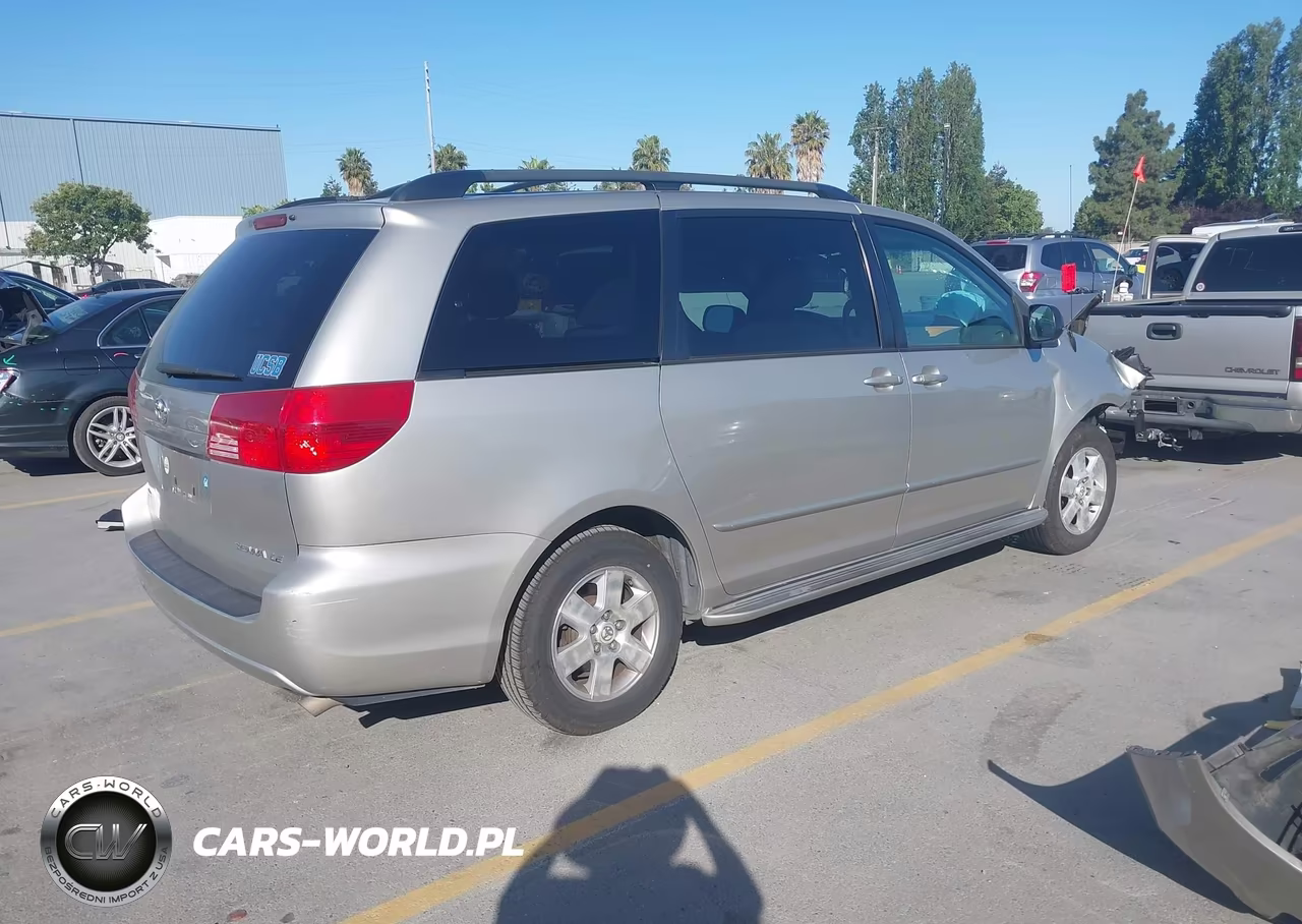 2004 Toyota Sienna Le VIN:5TDZA23C24S099039 - 4