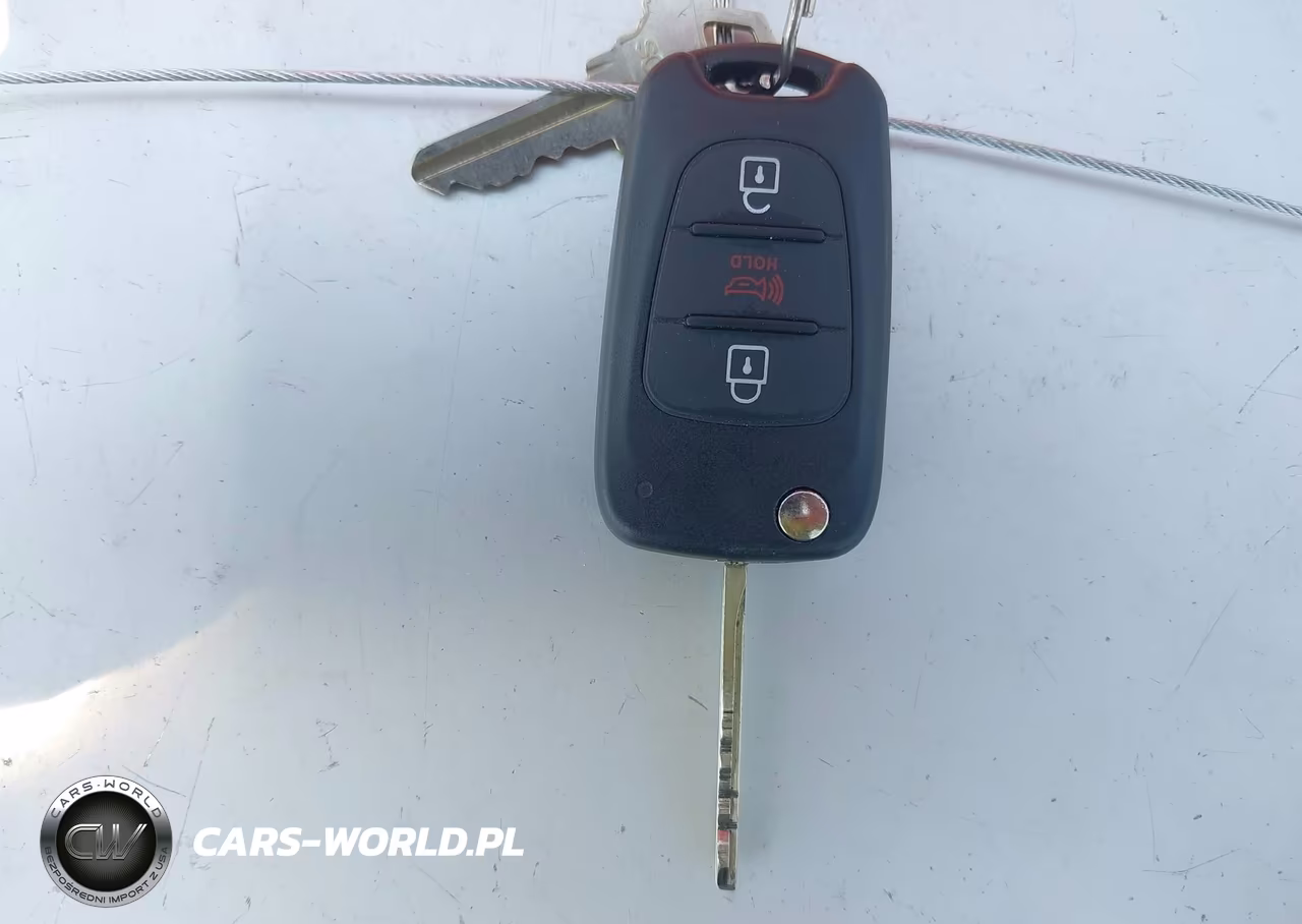 2011 Kia Soul + VIN:KNDJT2A23B7272477 - 11