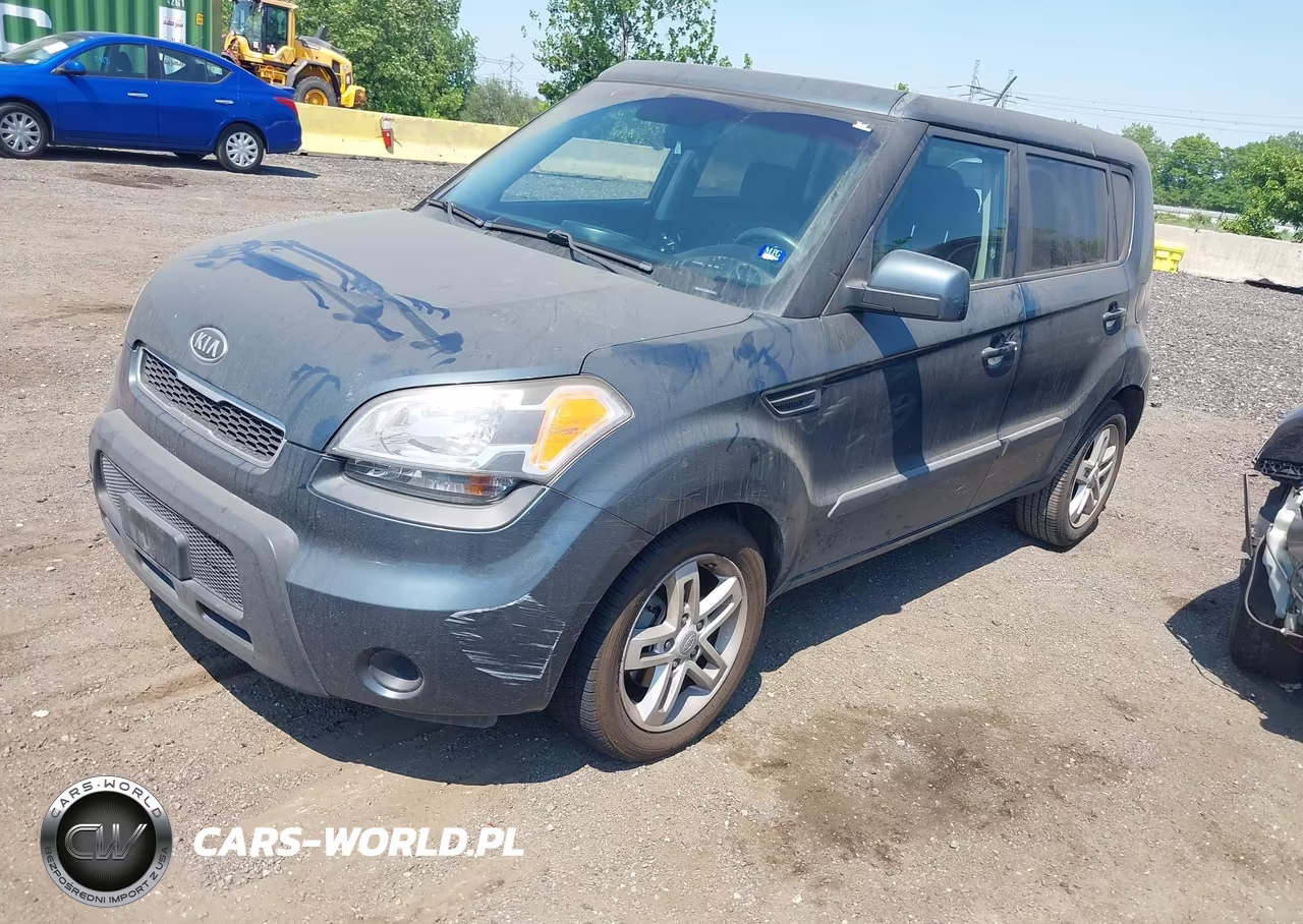 2011 Kia Soul + VIN:KNDJT2A23B7272477 - 2