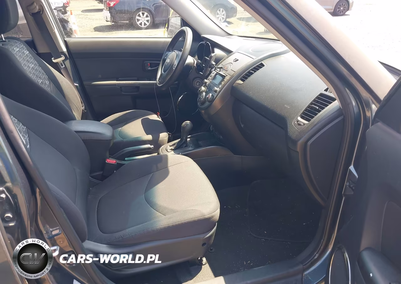 2011 Kia Soul + VIN:KNDJT2A23B7272477 - 5