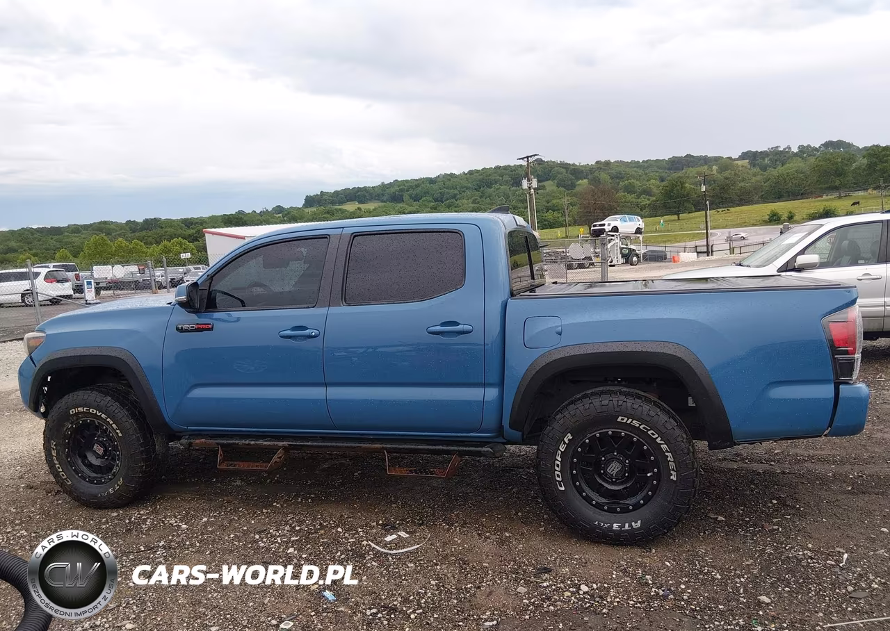 2018 Toyota Tacoma Trd Pro VIN:5TFCZ5AN9JX124318 - 14