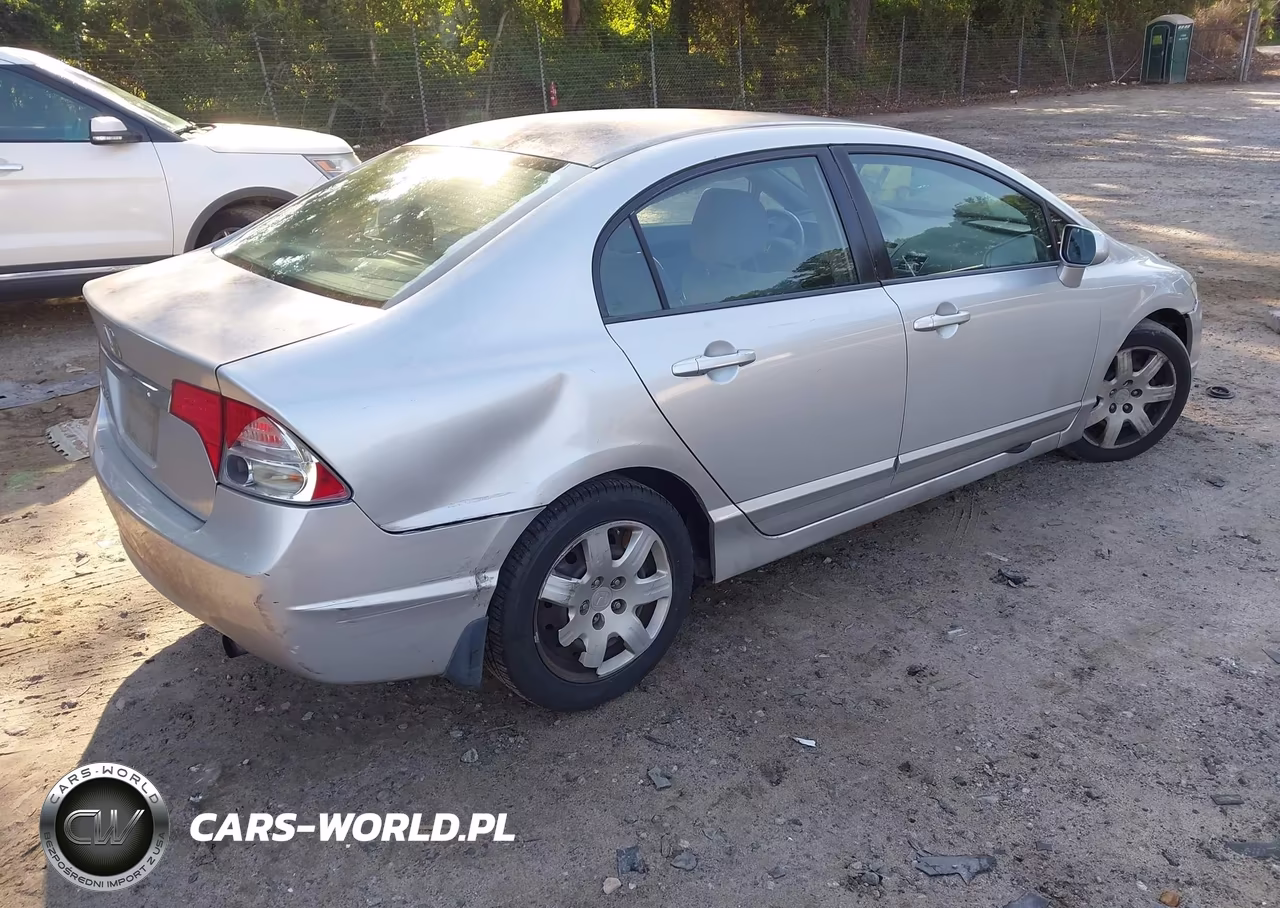 2010 Honda Civic Lx VIN:2HGFA1F51AH328381 - 4