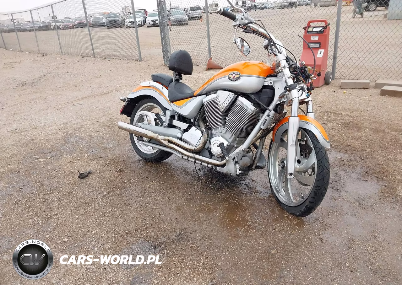 2004 Victory Motorcycles Vegas – zdjęcie 1 z 13