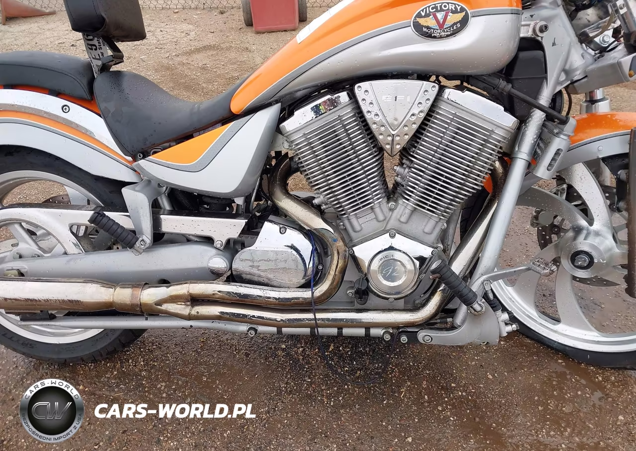 2004 Victory Motorcycles Vegas VIN:5VPGB16D243000435 - 7