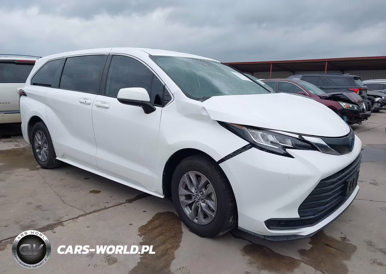 2022 Toyota Sienna Le – zdjęcie 1 z 16