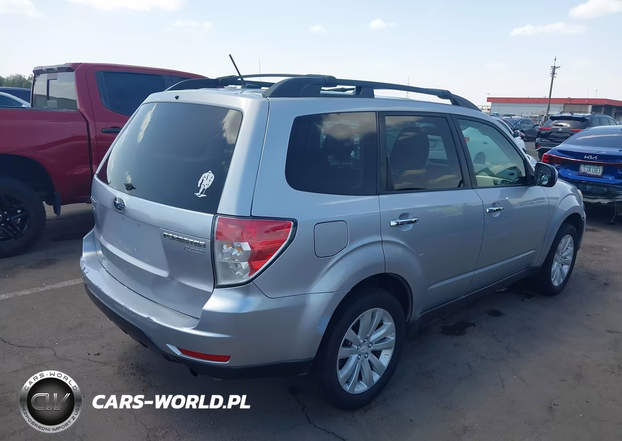 2012 Subaru Forester 2.5X Premium VIN:JF2SHADC7CH449646 - 4