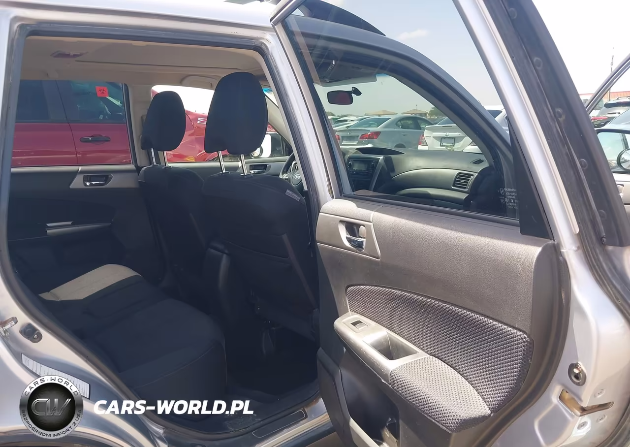 2012 Subaru Forester 2.5X Premium VIN:JF2SHADC7CH449646 - 8