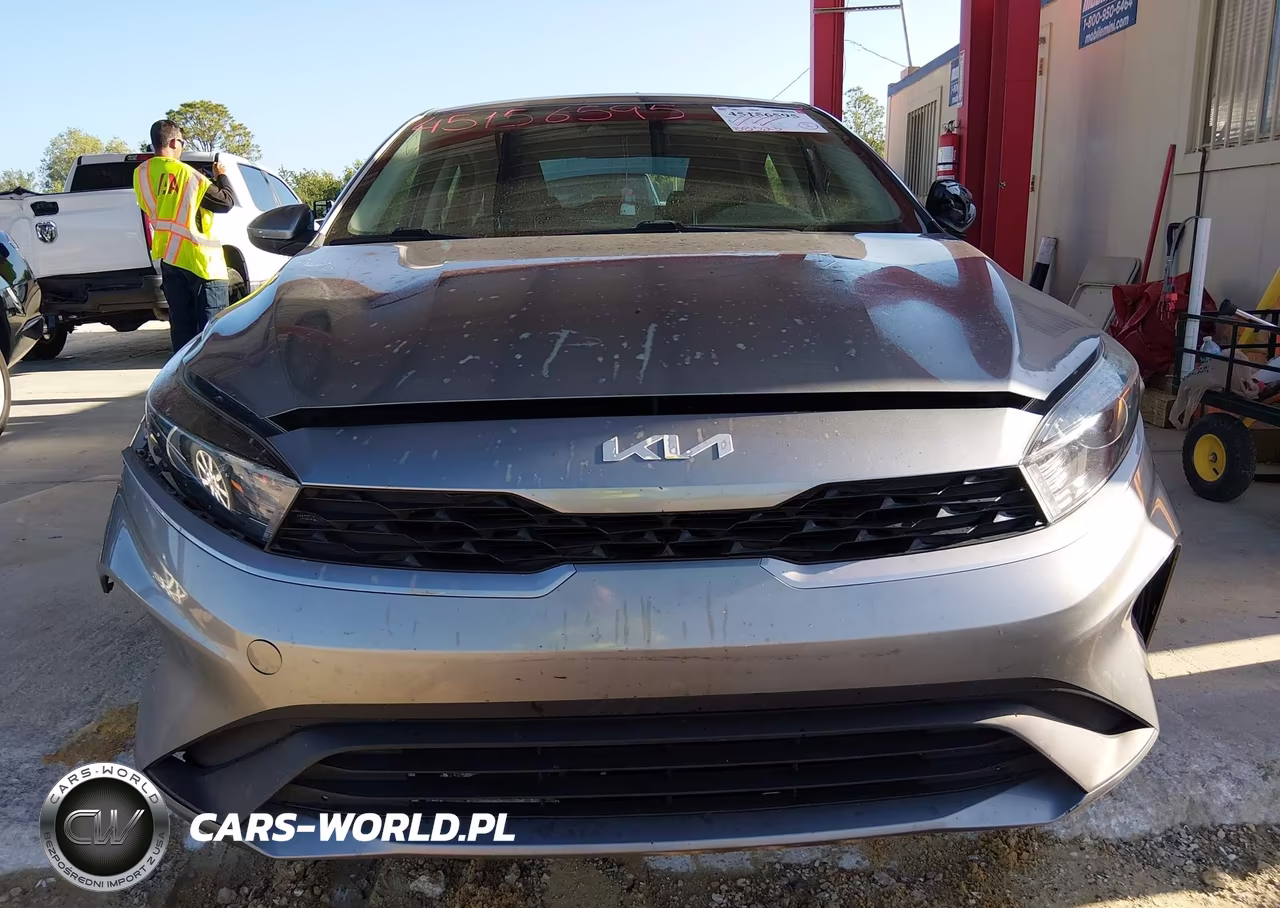2022 Kia Forte Lxs VIN:3KPF24AD0NE465549 - 13