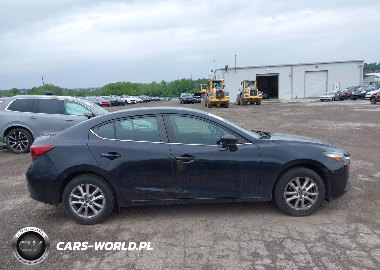 2018 Mazda Mazda3 Sport VIN:3MZBN1U7XJM201892 - 13