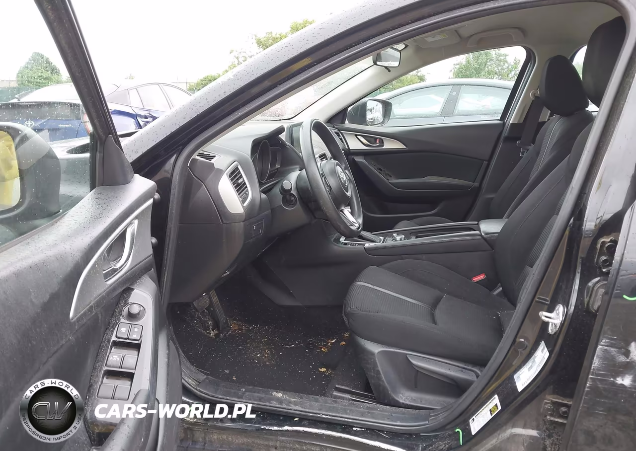 2018 Mazda Mazda3 Sport VIN:3MZBN1U7XJM201892 - 17