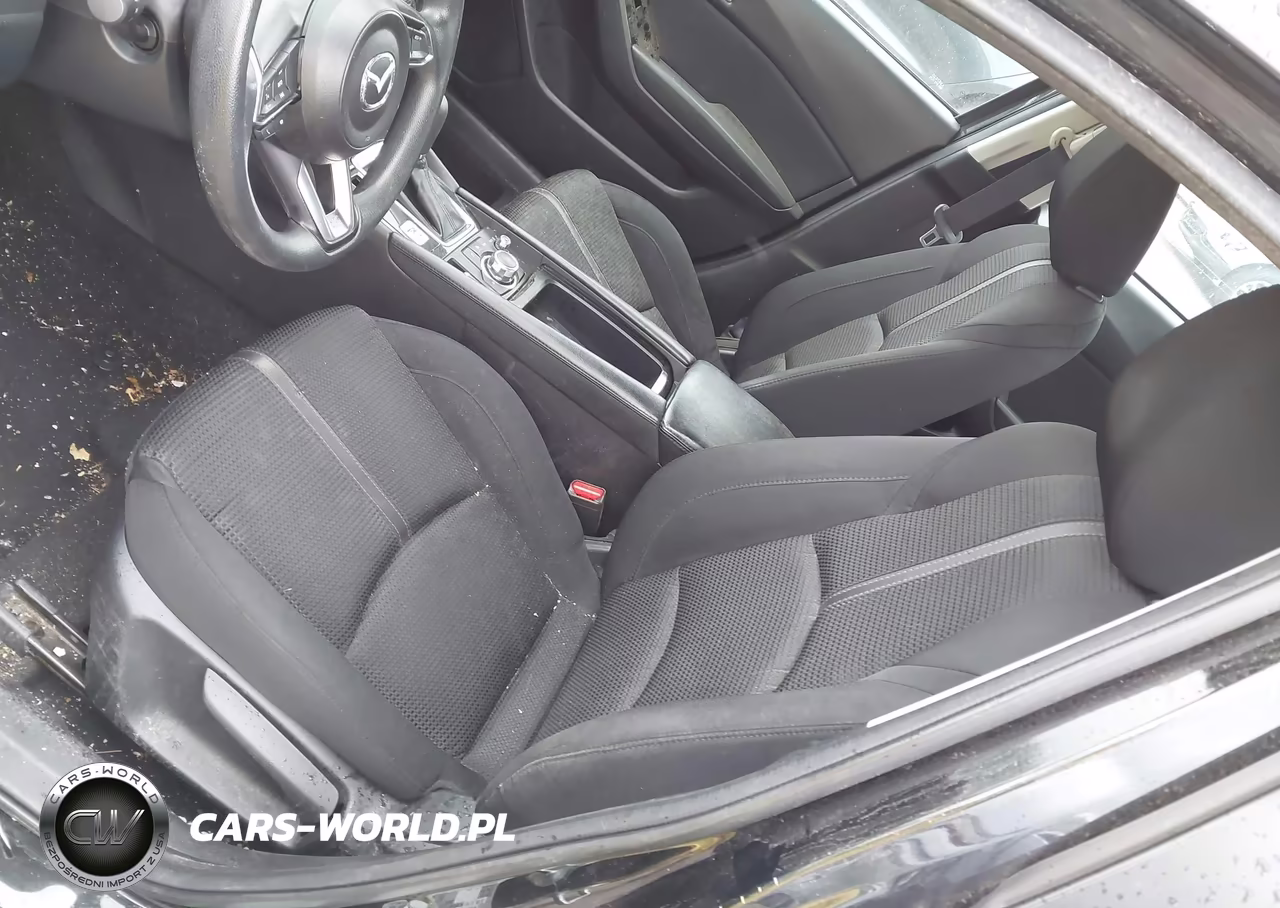 2018 Mazda Mazda3 Sport VIN:3MZBN1U7XJM201892 - 19