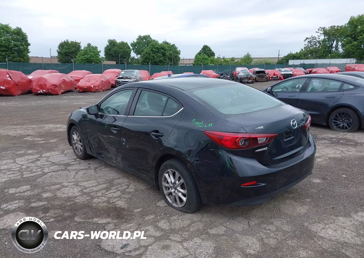 2018 Mazda Mazda3 Sport VIN:3MZBN1U7XJM201892 - 3