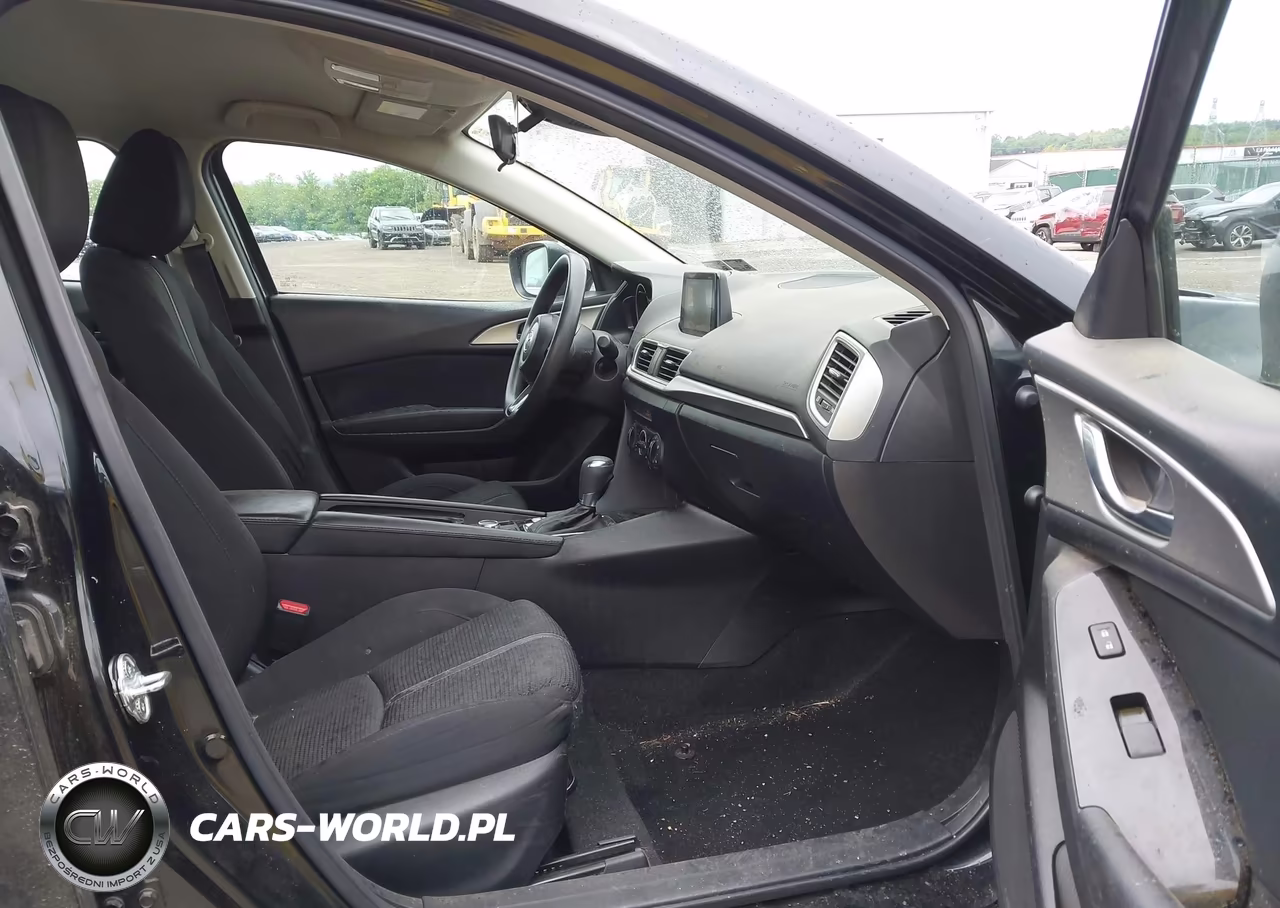 2018 Mazda Mazda3 Sport VIN:3MZBN1U7XJM201892 - 5
