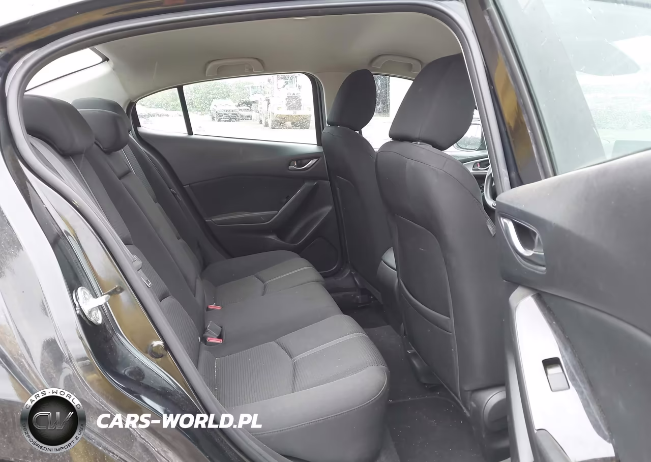2018 Mazda Mazda3 Sport VIN:3MZBN1U7XJM201892 - 8