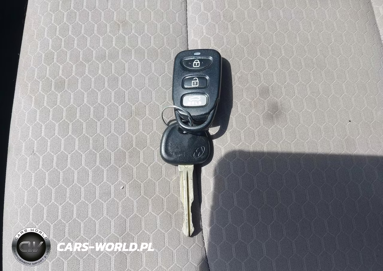 2020 Hyundai Elantra Sel VIN:5NPD84LF9LH594404 - 11