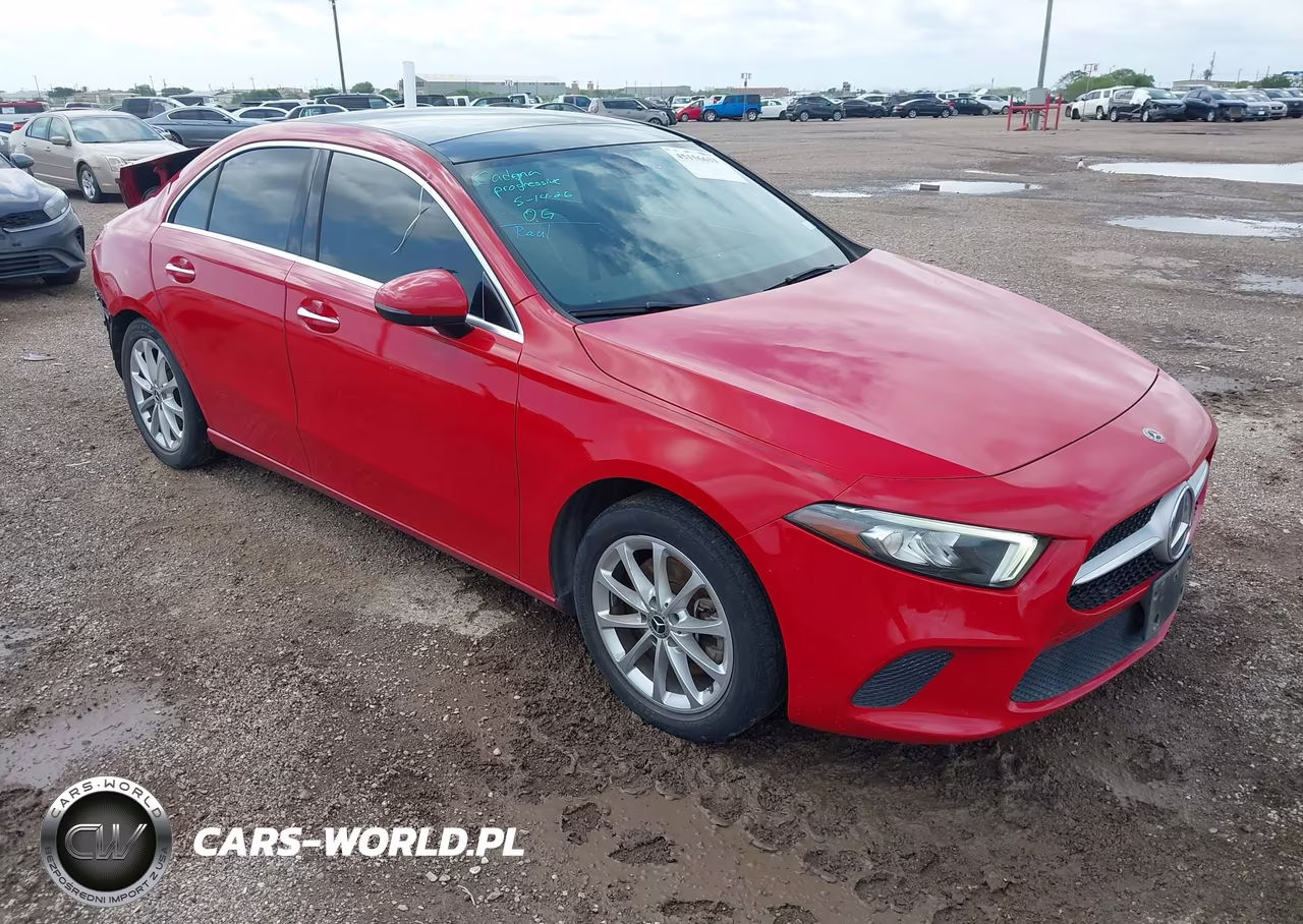 2019 Mercedes-Benz A 220