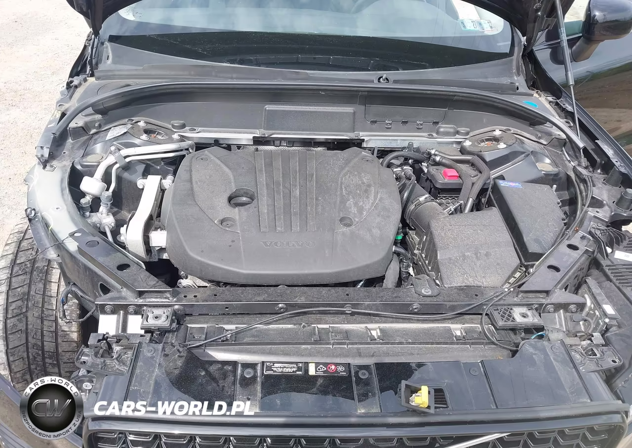 2023 Volvo Xc60 B5 Plus Dark Theme VIN:YV4L12RW4P1192490 - 10