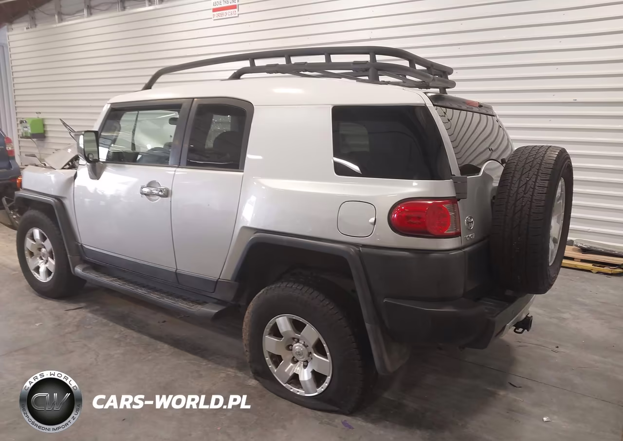 2007 Toyota Fj Cruiser VIN:JTEZU11F070016225 - 3