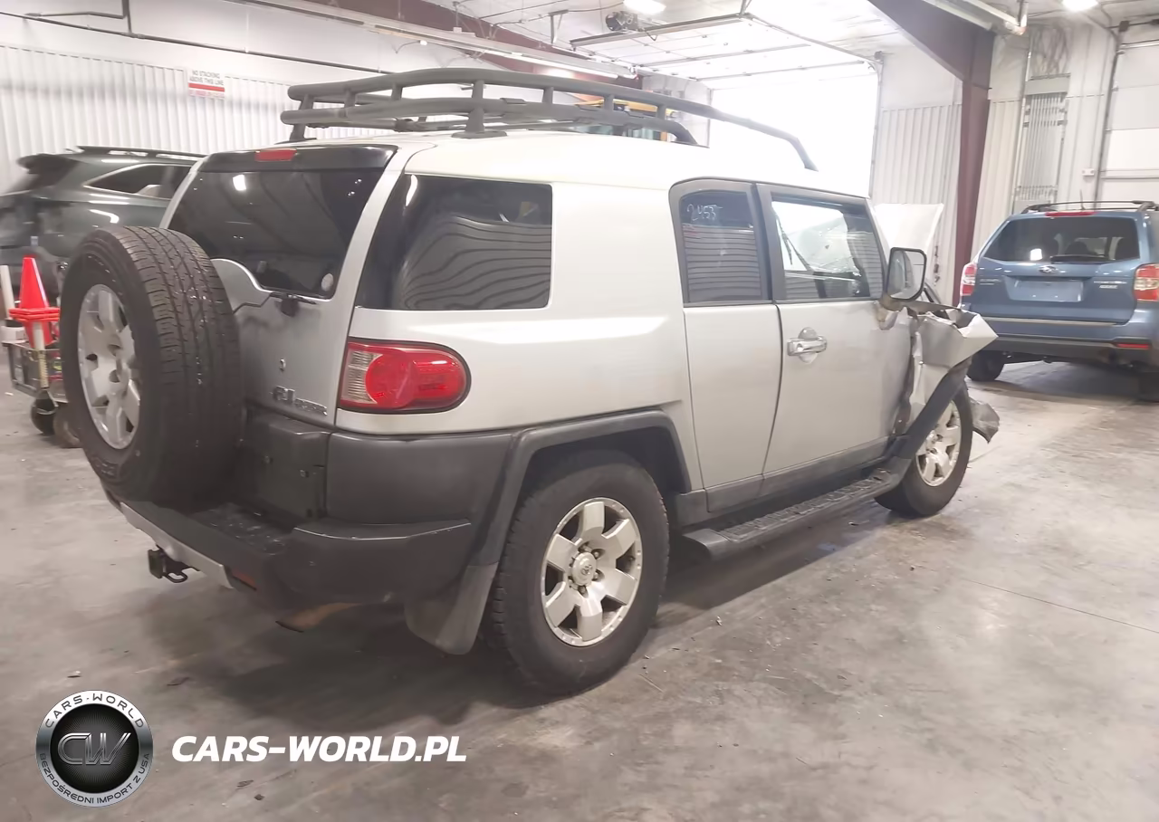 2007 Toyota Fj Cruiser VIN:JTEZU11F070016225 - 4