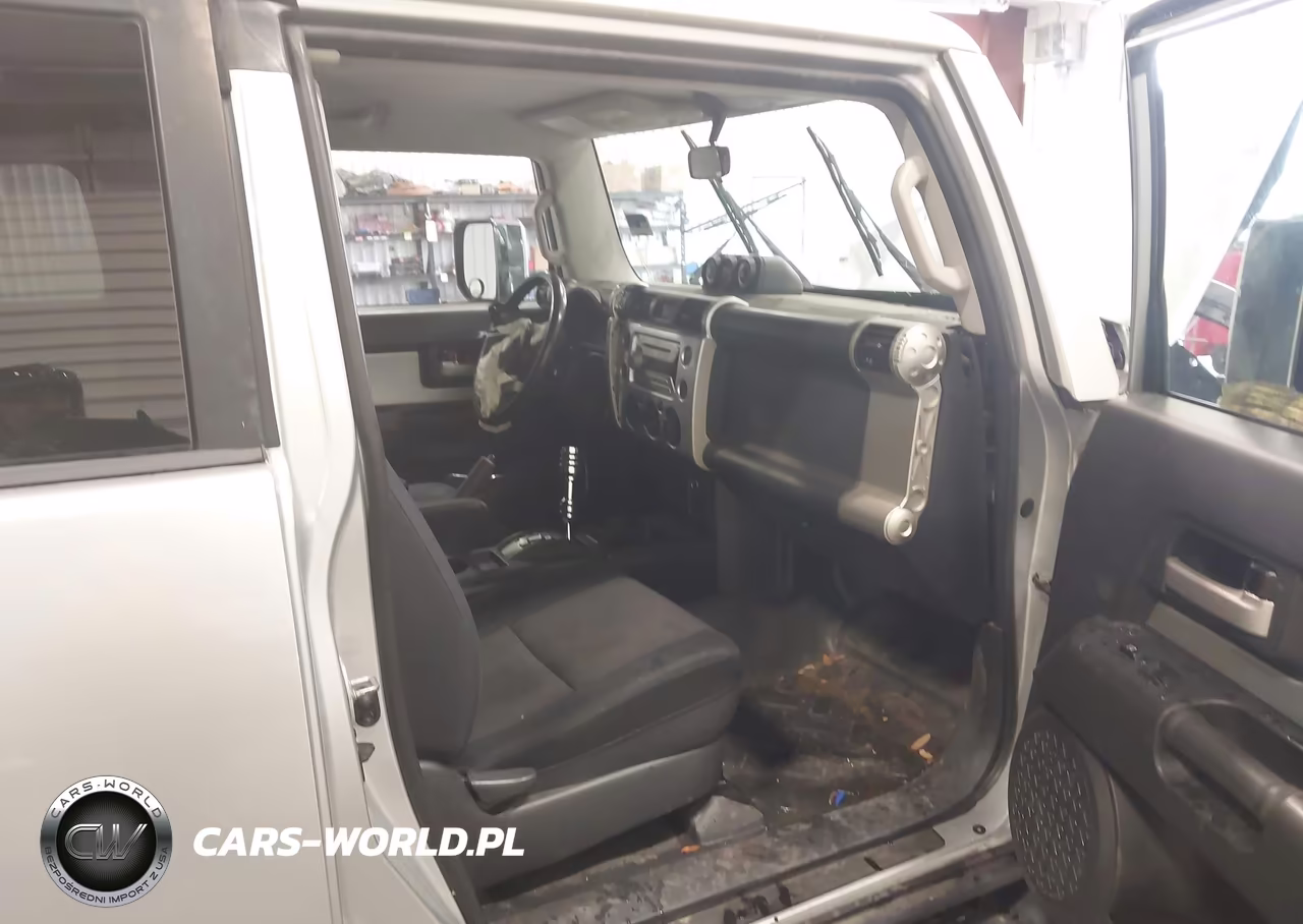 2007 Toyota Fj Cruiser VIN:JTEZU11F070016225 - 5