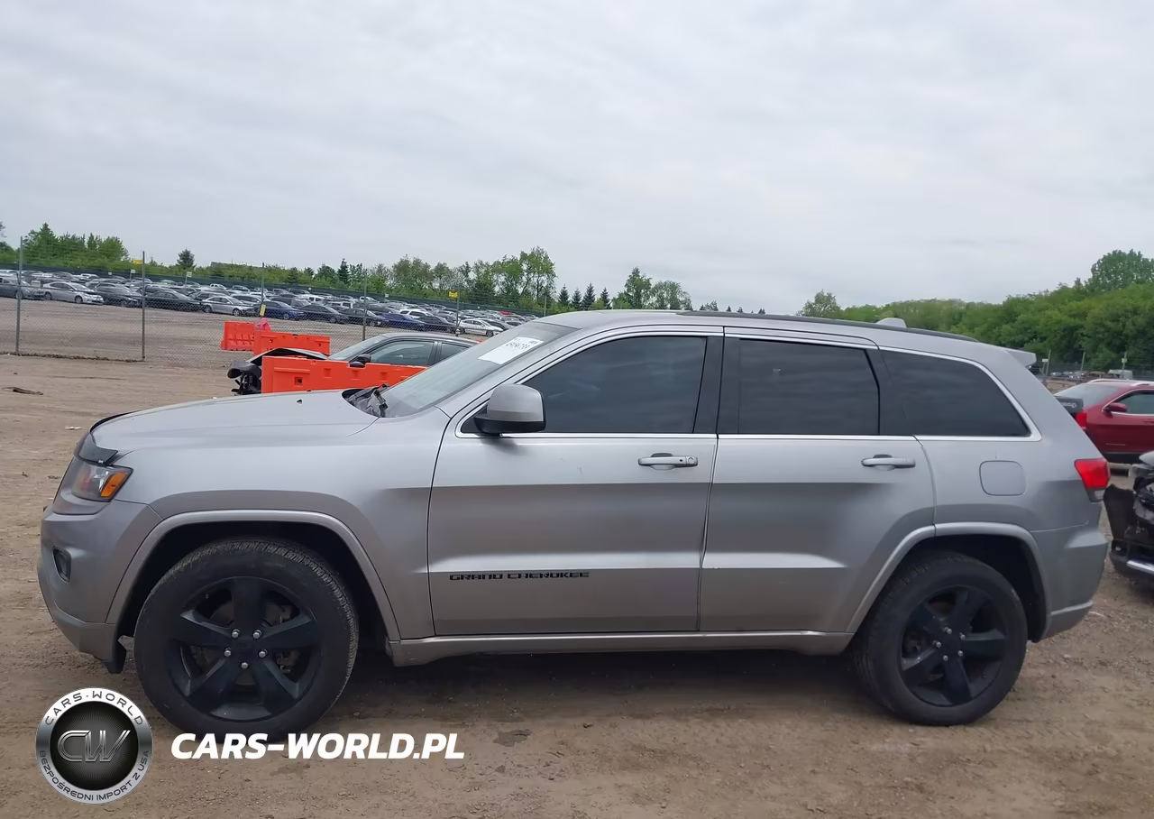 2015 Jeep Grand Cherokee Altitude VIN:1C4RJFAG4FC731640 - 14