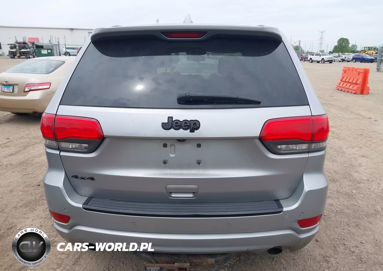 2015 Jeep Grand Cherokee Altitude VIN:1C4RJFAG4FC731640 - 16
