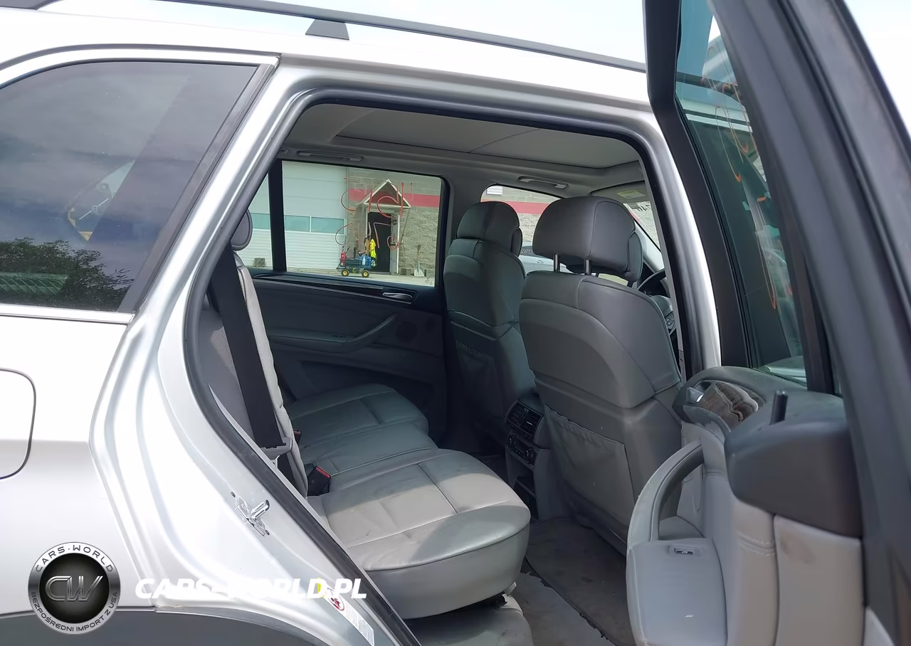 2007 BMW X5 4.8I VIN:5UXFE83537LZ43413 - 8