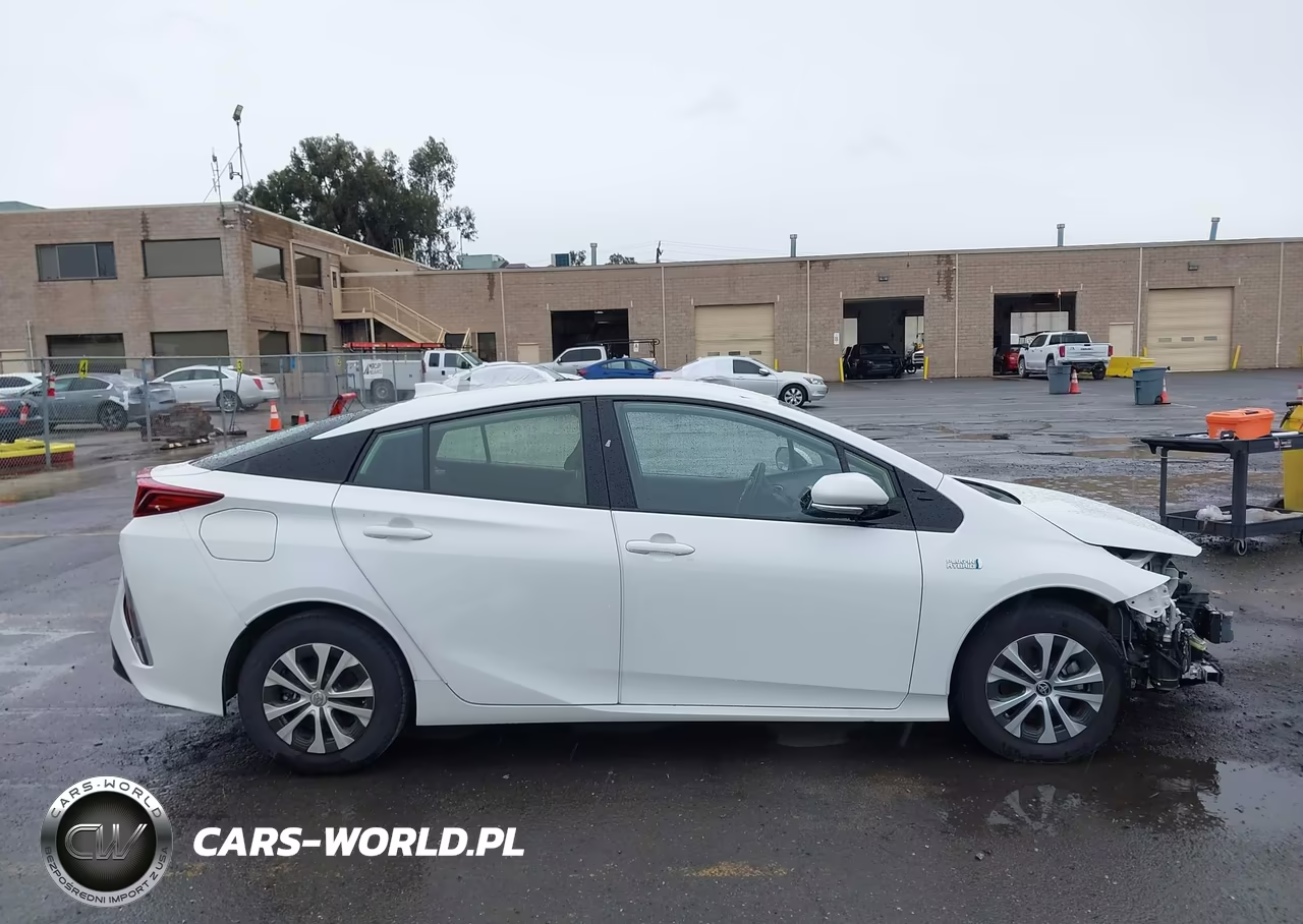 2020 Toyota Prius Prime Le VIN:JTDKARFP7L3159373 - 14