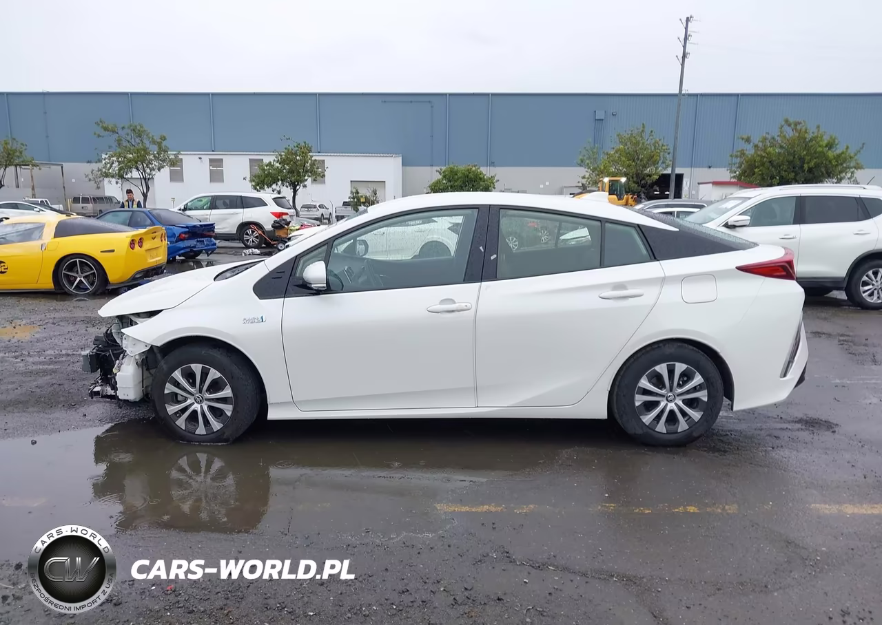 2020 Toyota Prius Prime Le VIN:JTDKARFP7L3159373 - 15