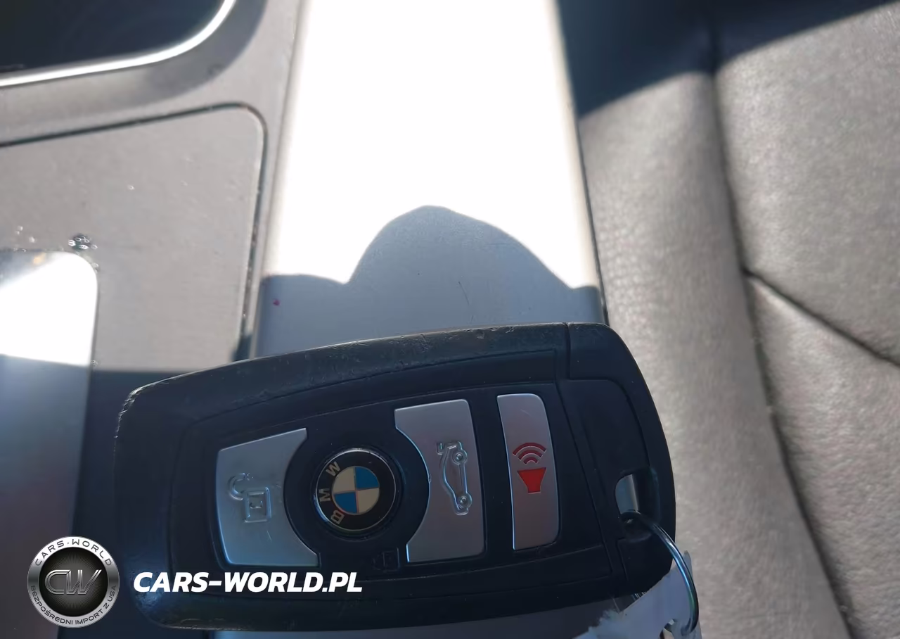2018 BMW 320I xDrive VIN:WBA8A3C57JA489515 - 11