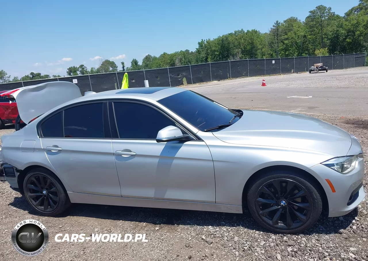 2018 BMW 320I xDrive VIN:WBA8A3C57JA489515 - 14