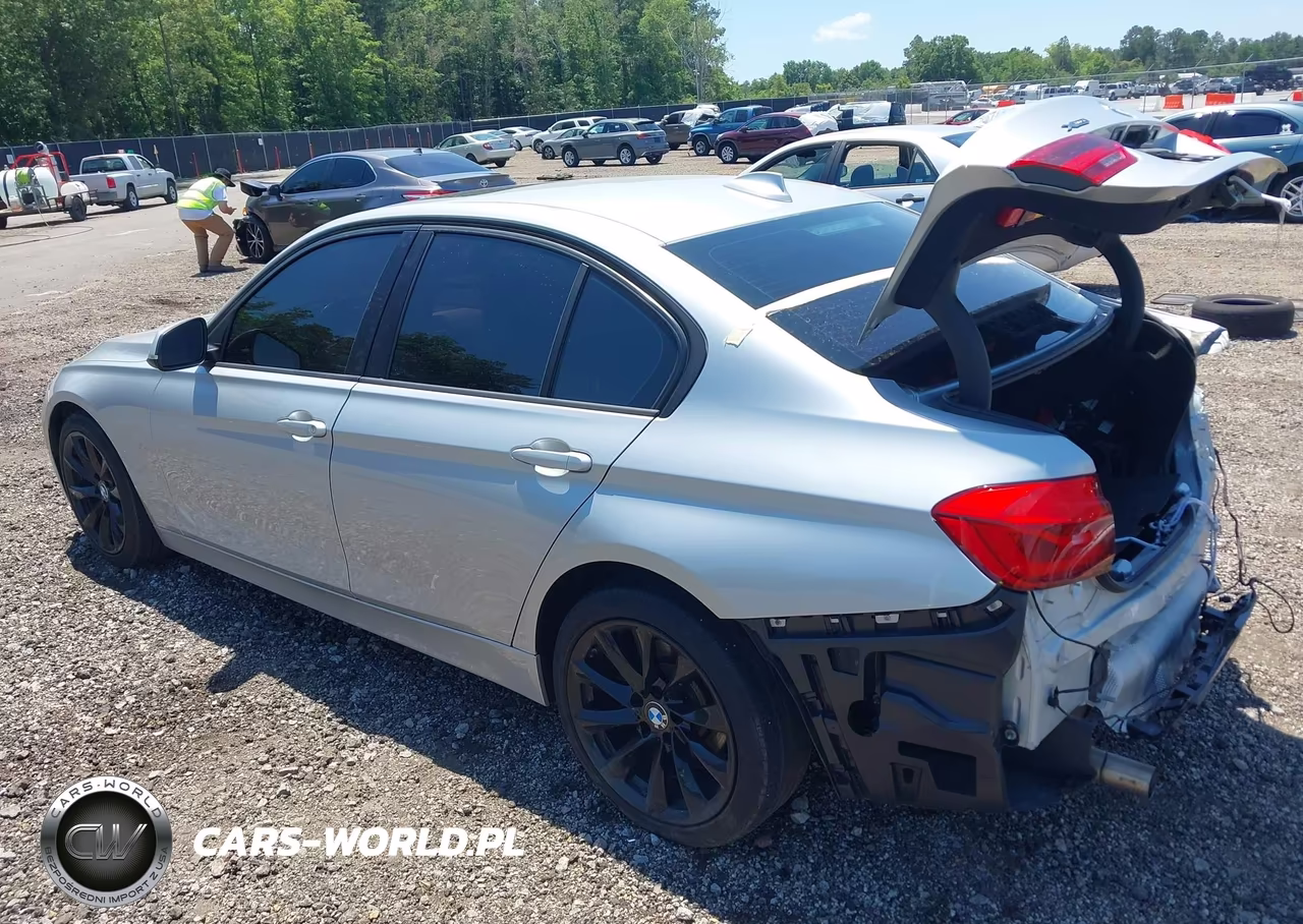 2018 BMW 320I xDrive VIN:WBA8A3C57JA489515 - 3
