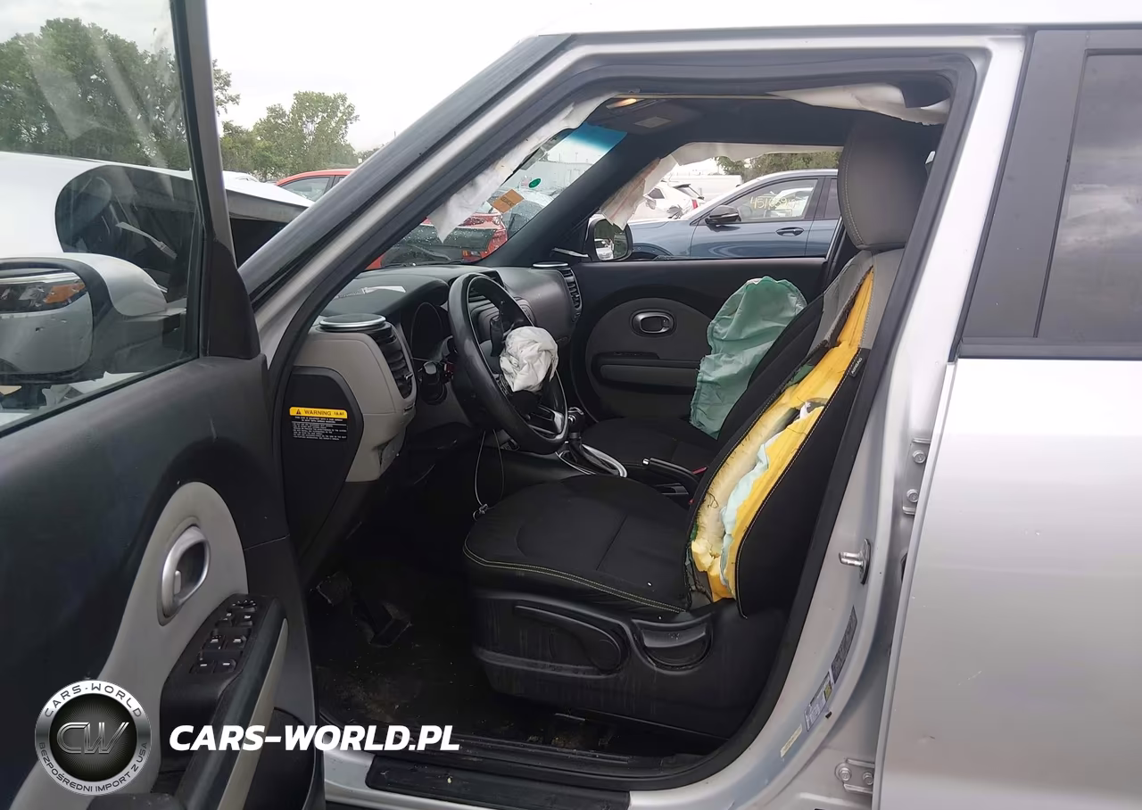 2014 Kia Soul + VIN:KNDJP3A50E7722904 - 5