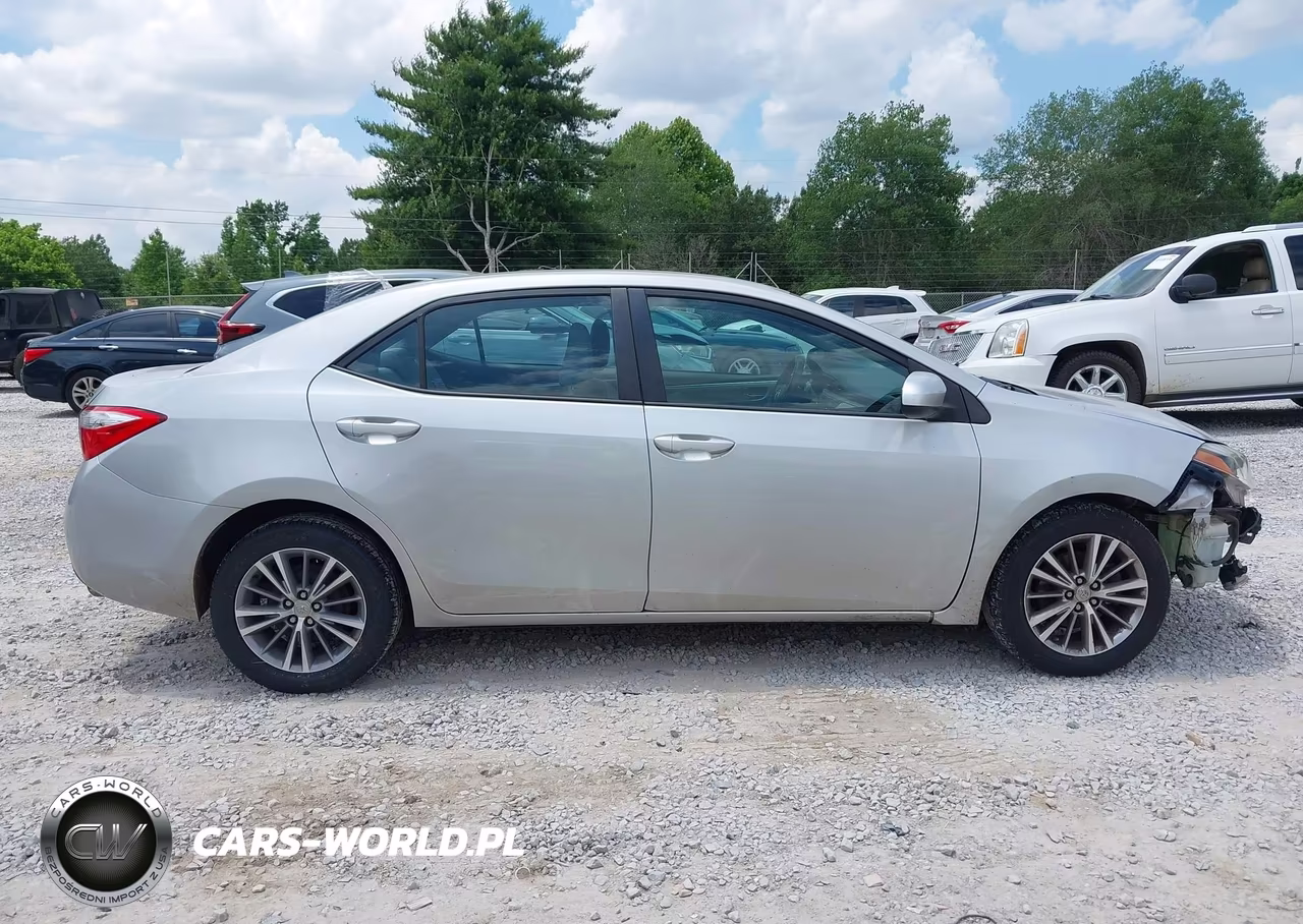 2015 Toyota Corolla Le Plus VIN:5YFBURHEXFP254444 - 13