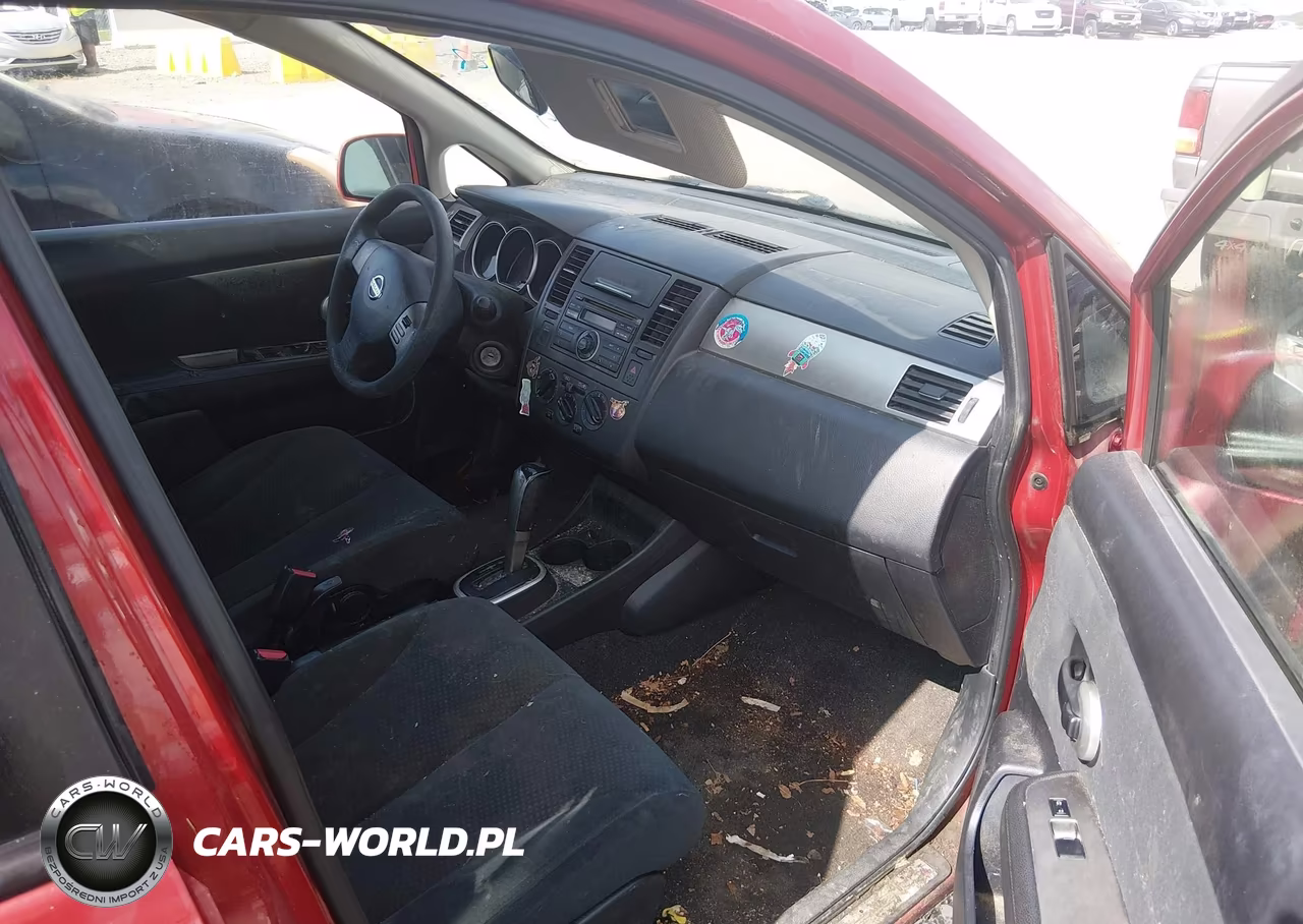 2010 Nissan Versa 1.8S VIN:3N1BC1AP1AL398022 - 5