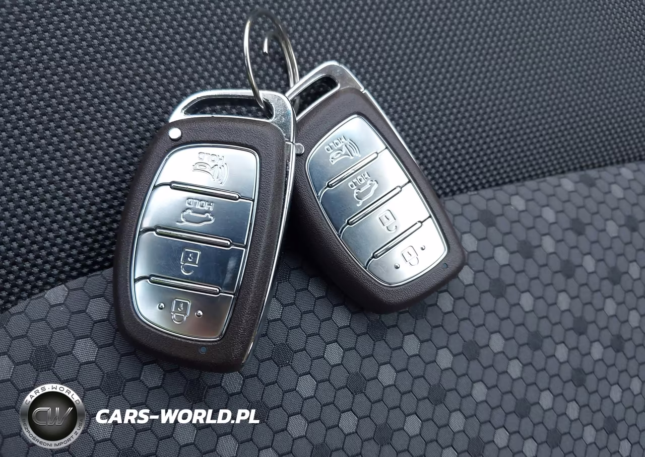 2019 Hyundai Ioniq Hybrid Blue VIN:KMHC65LC2KU107671 - 11