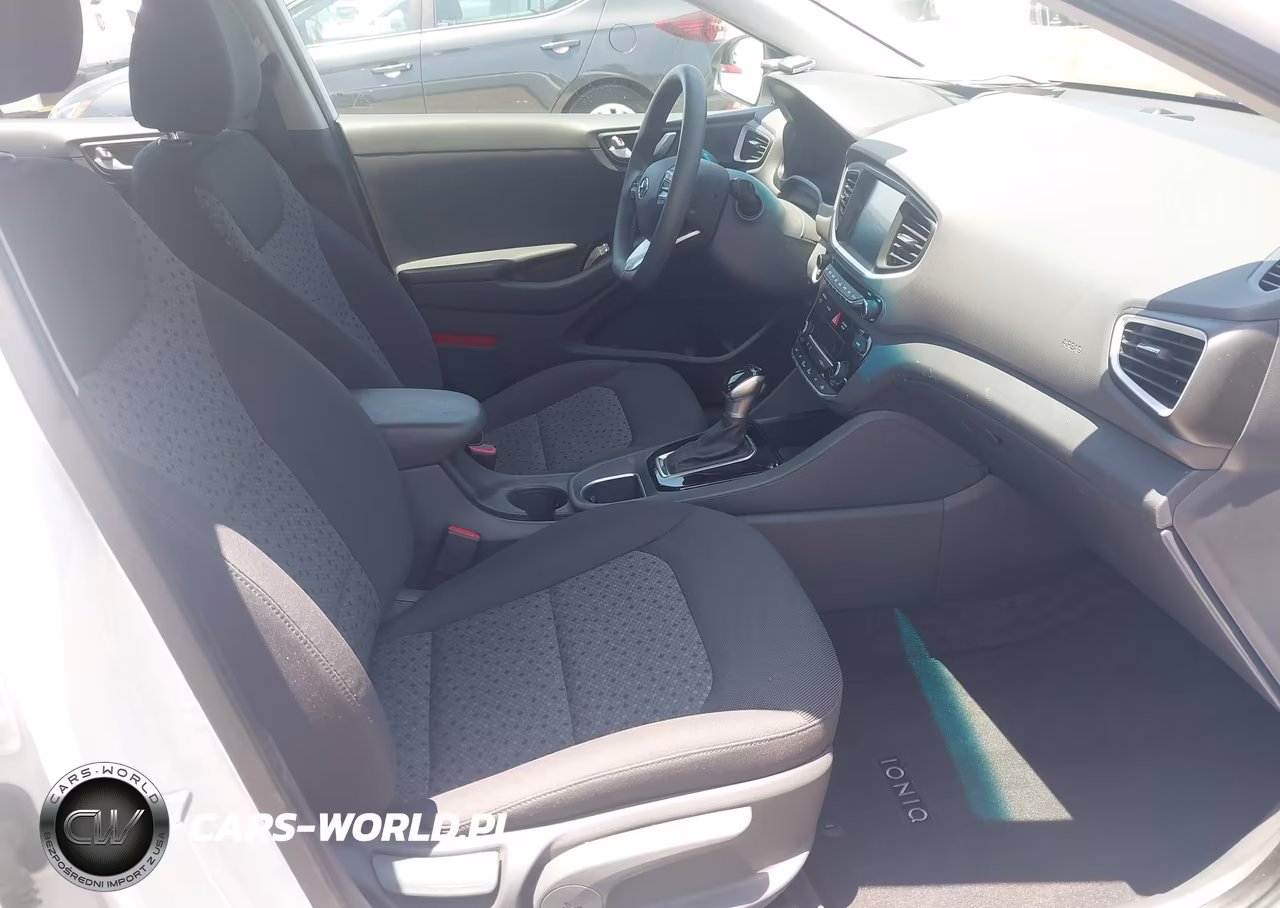 2019 Hyundai Ioniq Hybrid Blue VIN:KMHC65LC2KU107671 - 5