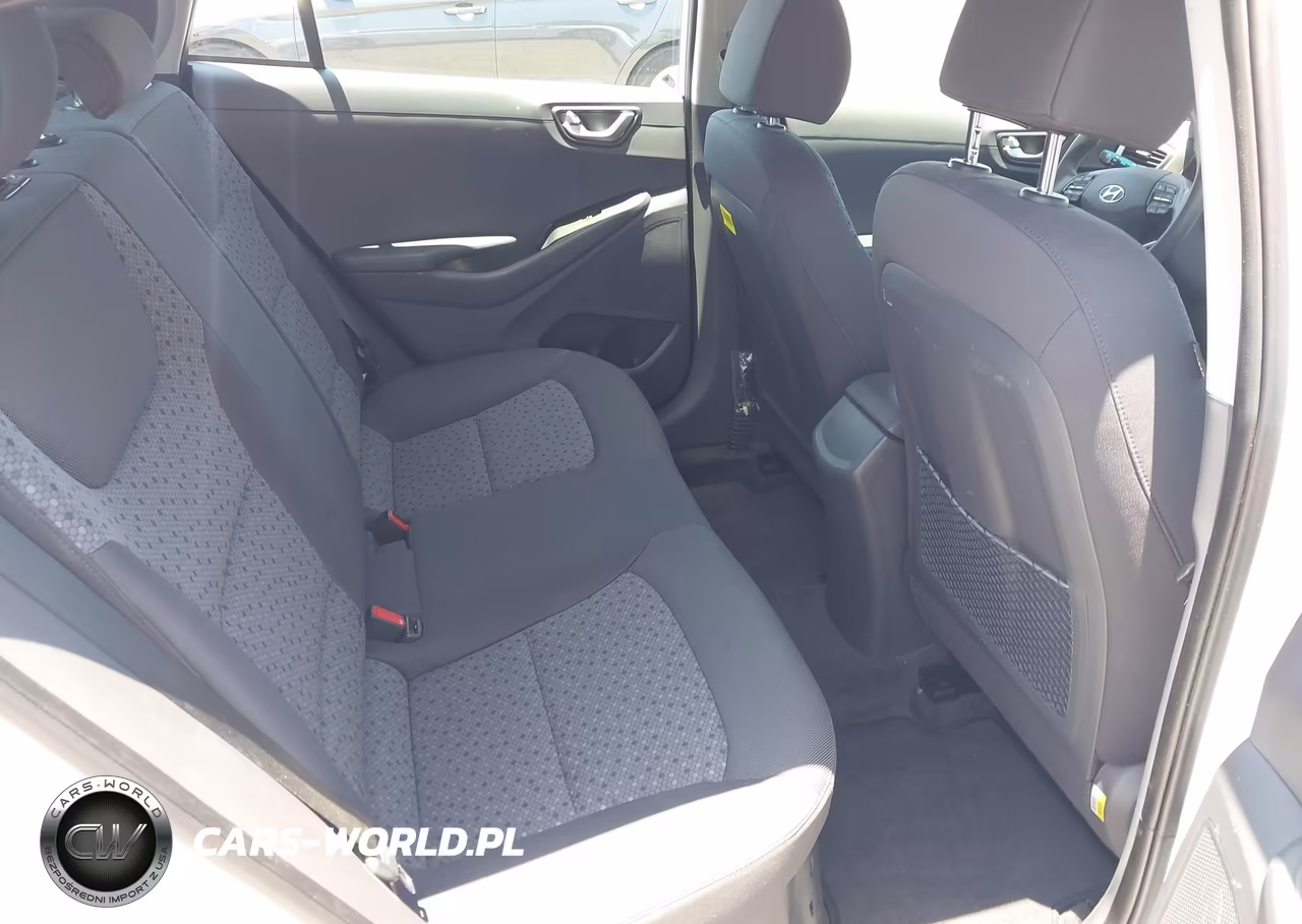 2019 Hyundai Ioniq Hybrid Blue VIN:KMHC65LC2KU107671 - 8
