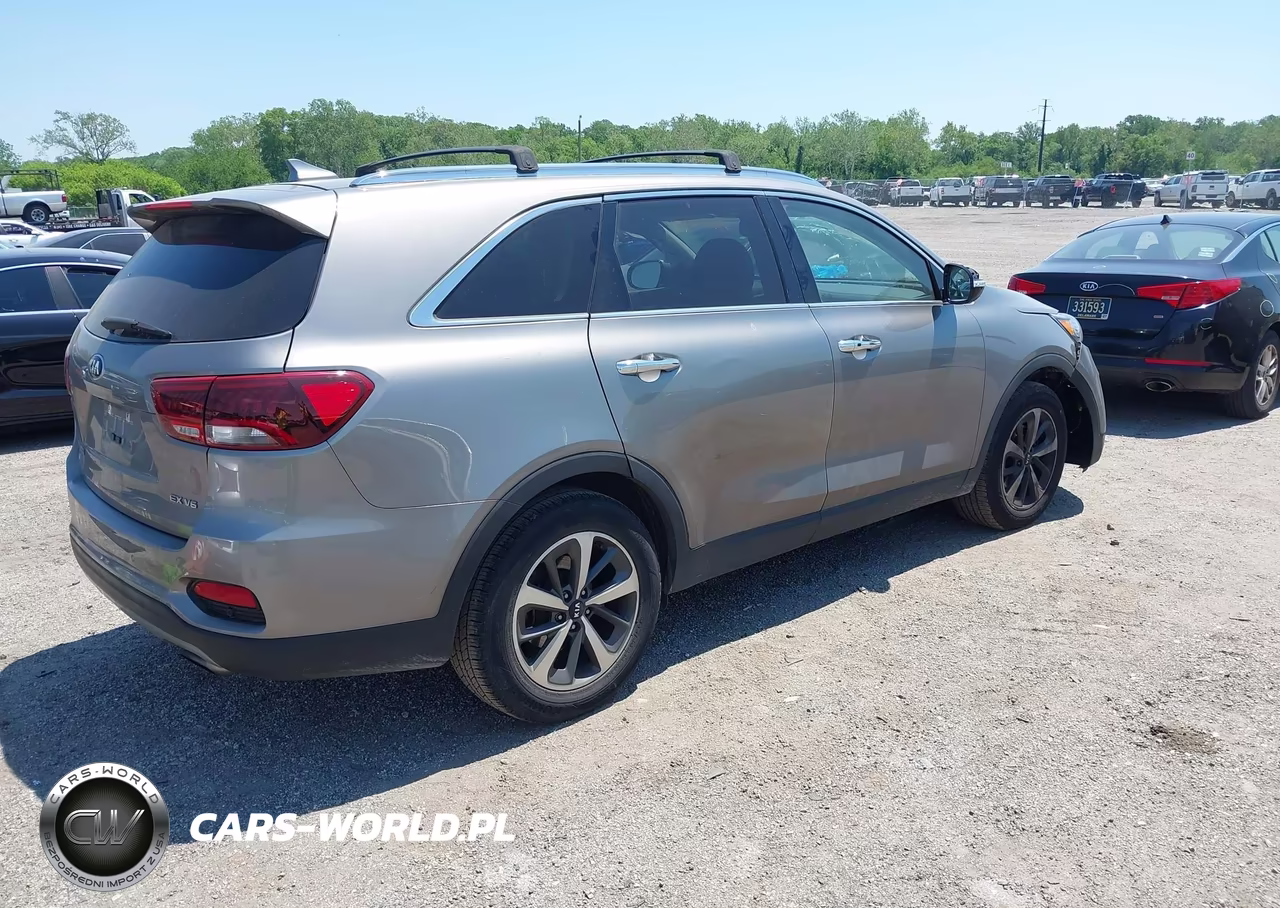 2019 Kia Sorento 3.3L Ex VIN:5XYPH4A54KG536214 - 4