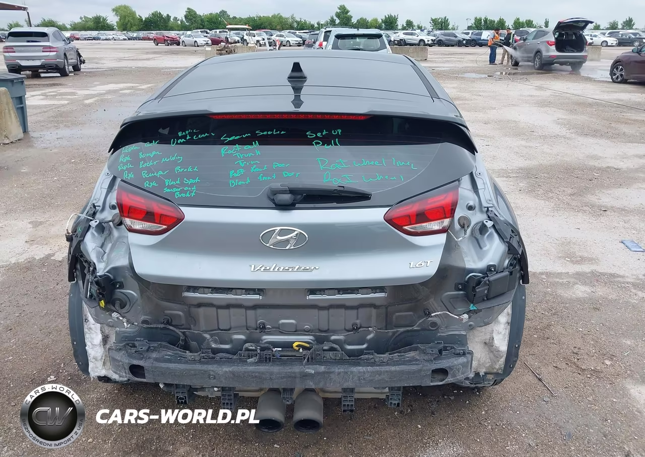 2020 Hyundai Veloster Turbo Ultimate VIN:KMHTH6AB7LU025852 - 17